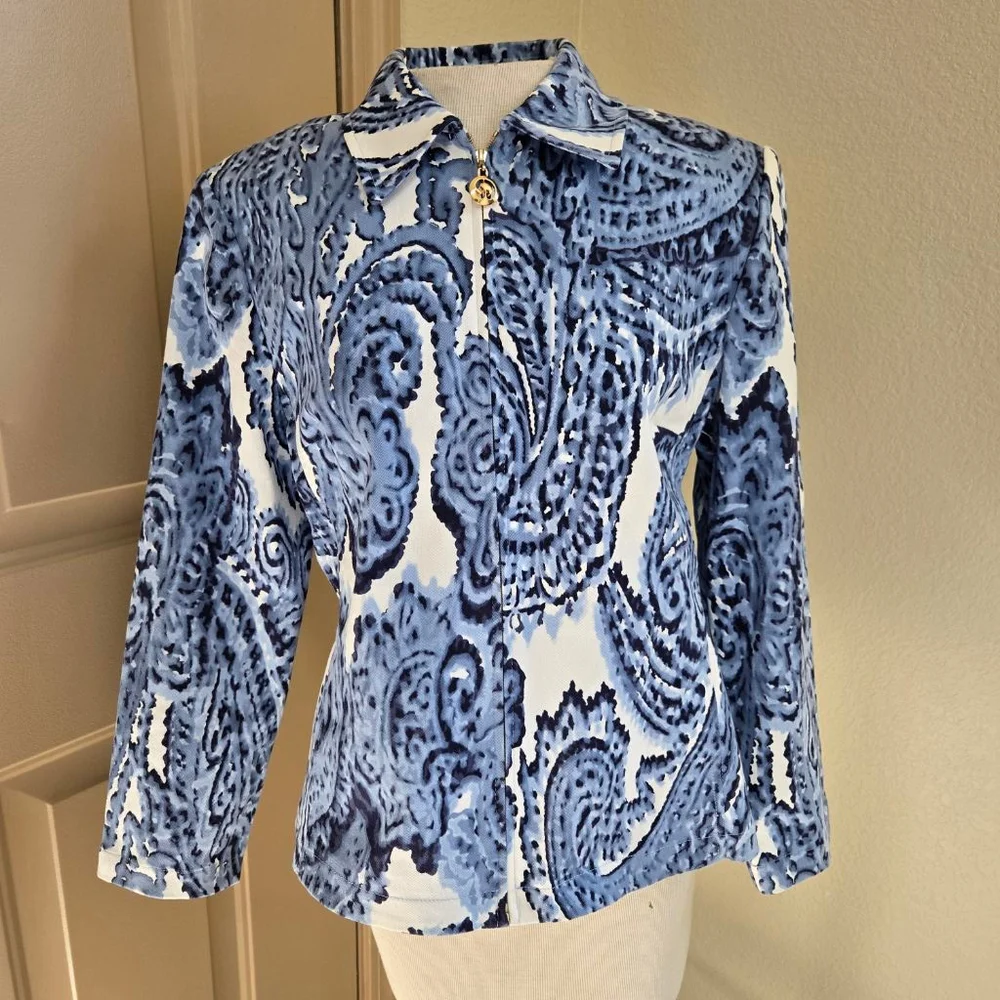 St. John Sport Zip Up light jacket S Blue Whiter Paisley